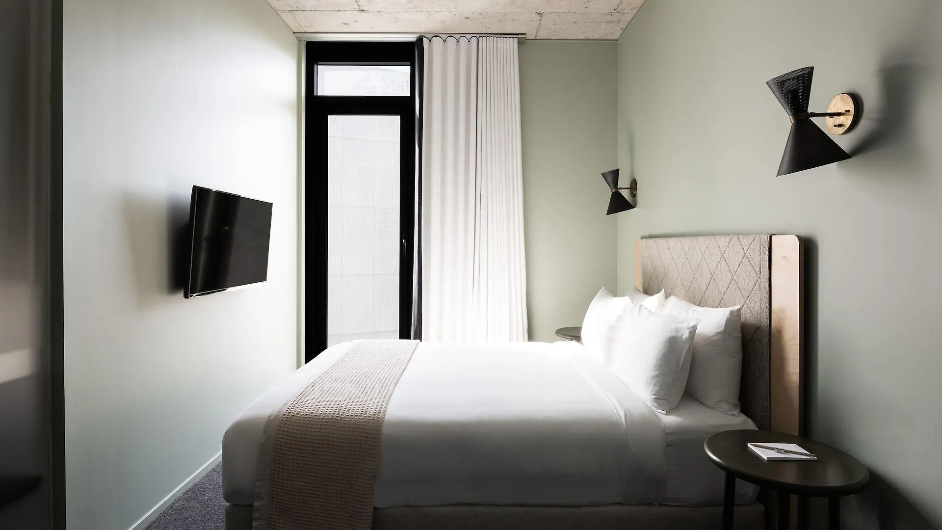 Alex Hotel Perth